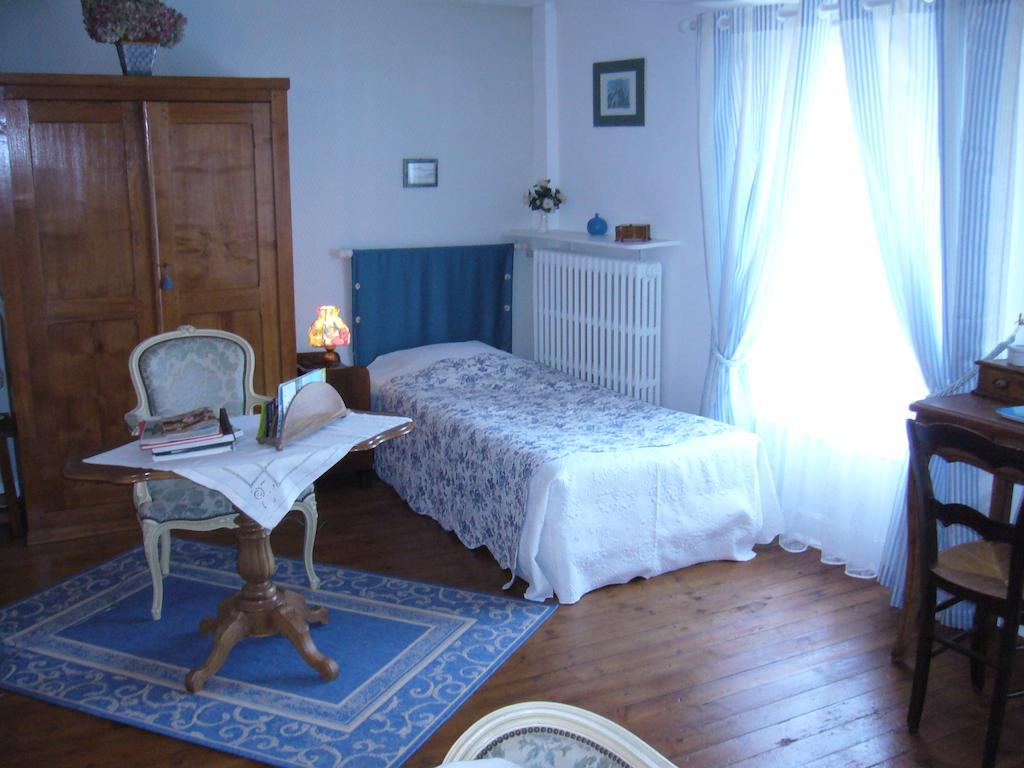 مبيت وإفطار Mandeville-en-Bessin Ferme De Dauval الغرفة الصورة