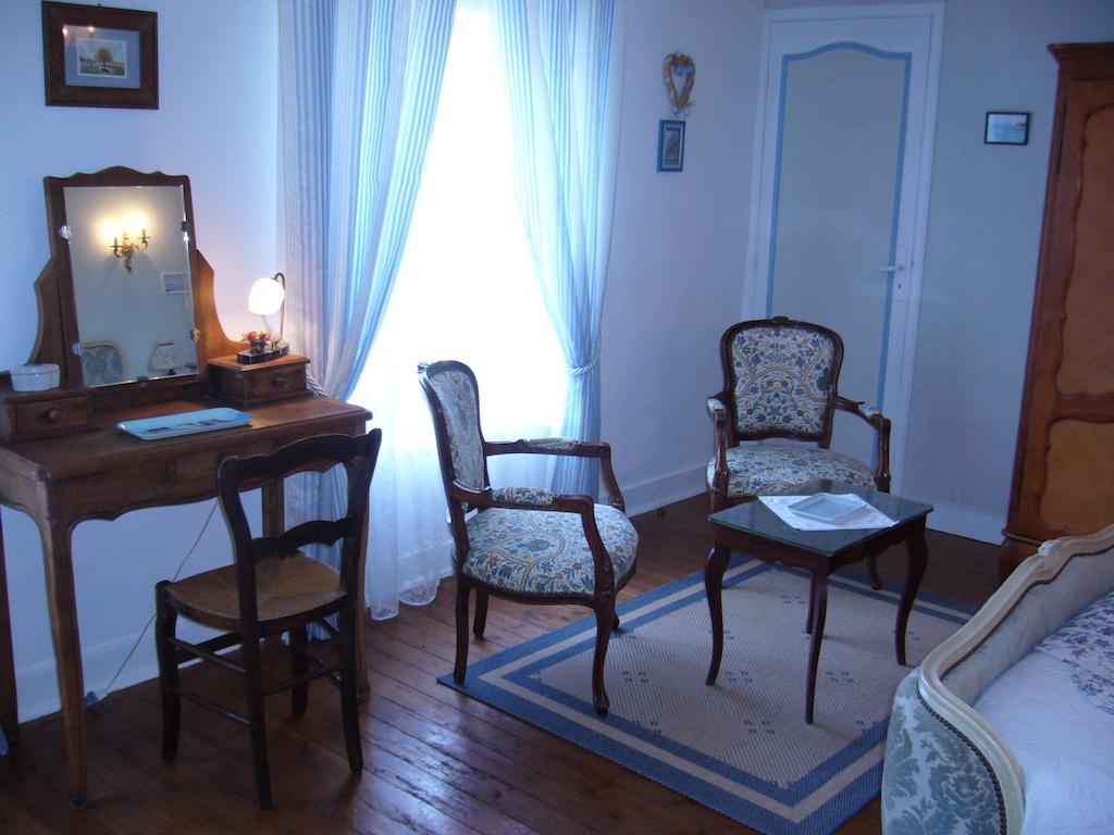 مبيت وإفطار Mandeville-en-Bessin Ferme De Dauval الغرفة الصورة